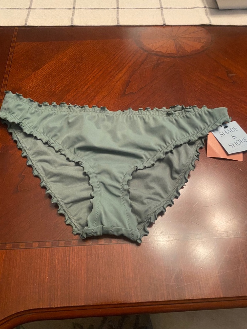 Shade & Shore new with tags never worn green bikini bottoms size Large (12-14)